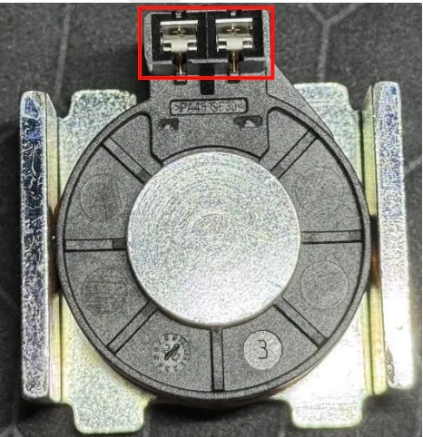 Connector pins before the fix, flattened and lacking spring tension